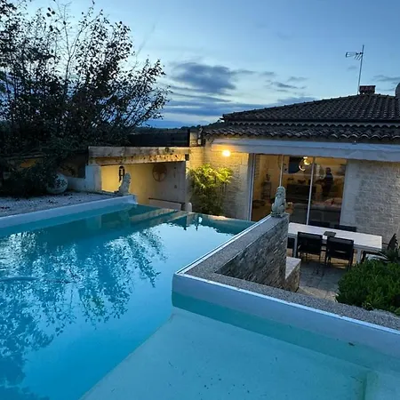 Du Parc De Vaugrenier *