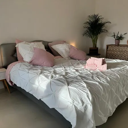 Du Parc De Vaugrenier ヴィルヌーヴ・ルベ