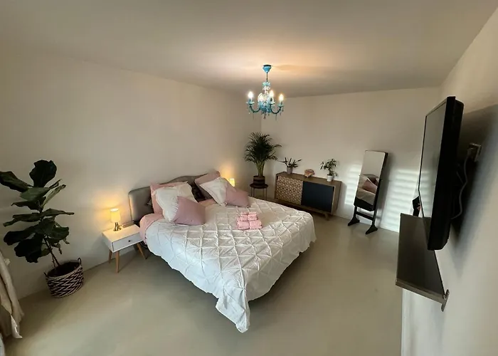 Du Parc De Vaugrenier