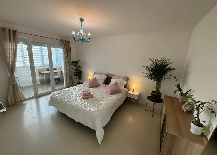 Du Parc De Vaugrenier *