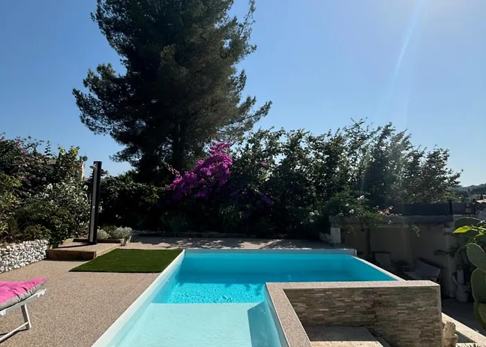 Du Parc De Vaugrenier *