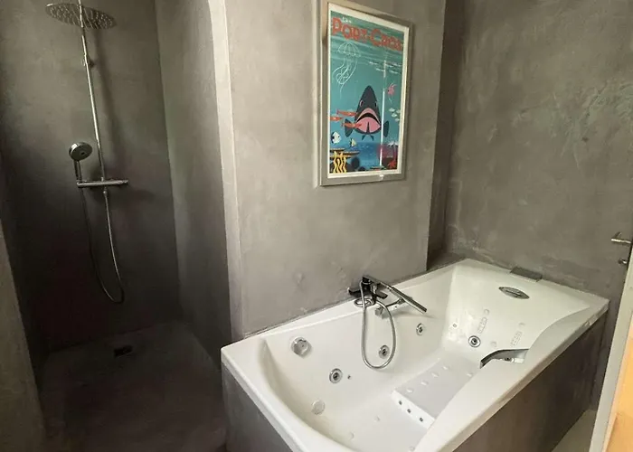 Du Parc De Vaugrenier 度假居